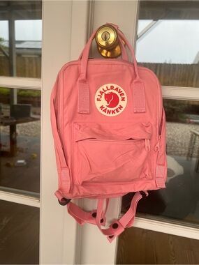 Fjallraven Kanken Mini Backpack